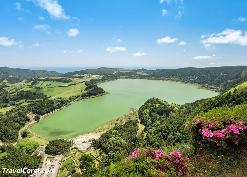 Places to Visit in Spain and Portugal - Furnas Lake, São Miguel